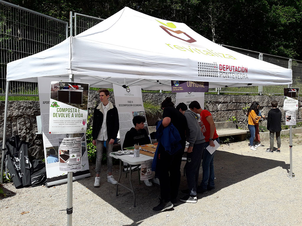 IES Terra de Turonio achega a compostaxe á veciñanza de Gondomar